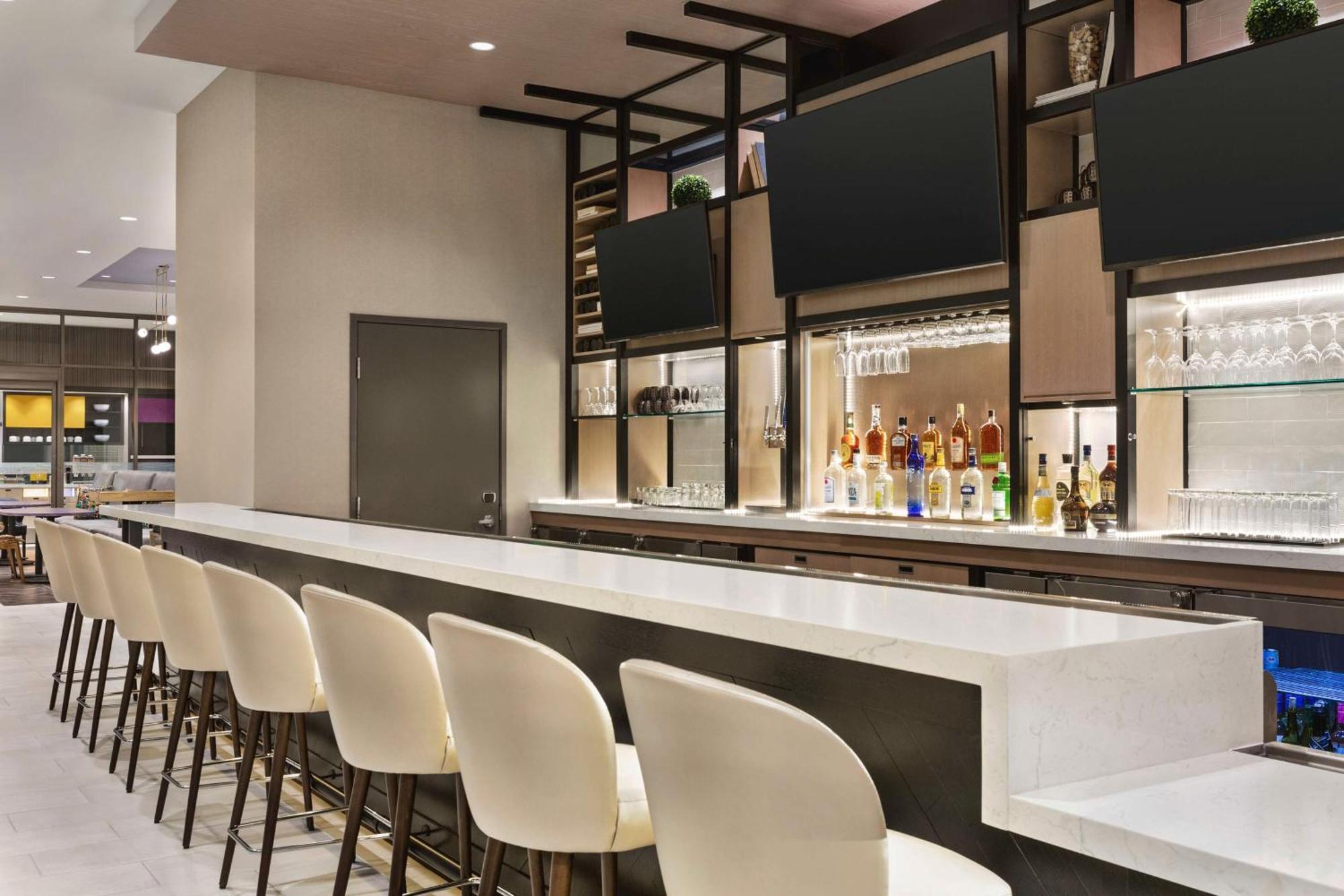 Hilton Garden Inn Nashville West End Avenue ภายนอก รูปภาพ